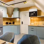 Lepke Apartmanhaz Es Etterem Guest house Tihany