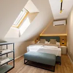 Guest house Lepke Apartmanhaz Es Etterem Tihany