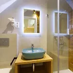 Lepke Apartmanhaz Es Etterem 3* Tihany