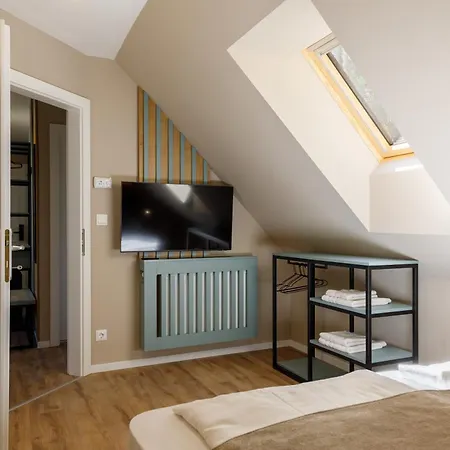Lepke Apartmanhaz Es Etterem 3*