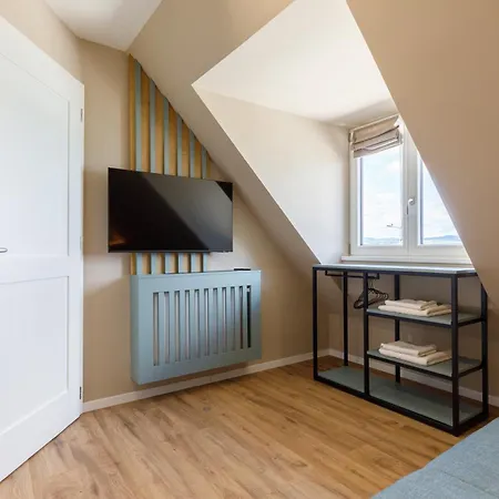Lepke Apartmanhaz Es Etterem