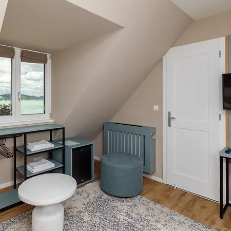 Lepke Apartmanhaz Es Etterem 3*