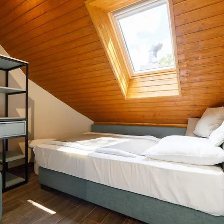 Gasthof Lepke Apartmanhaz Es Etterem 3*