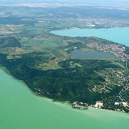 Lepke Apartmanhaz Es Etterem Gasthof 3*