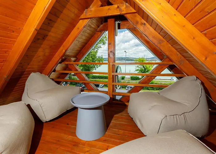 Lepke Apartmanhaz Es Etterem Gasthof