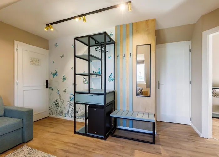 Lepke Apartmanhaz Es Etterem Gasthof 3*