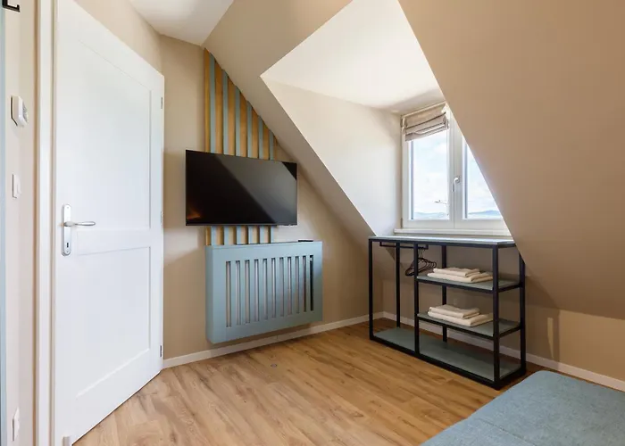 Lepke Apartmanhaz Es Etterem