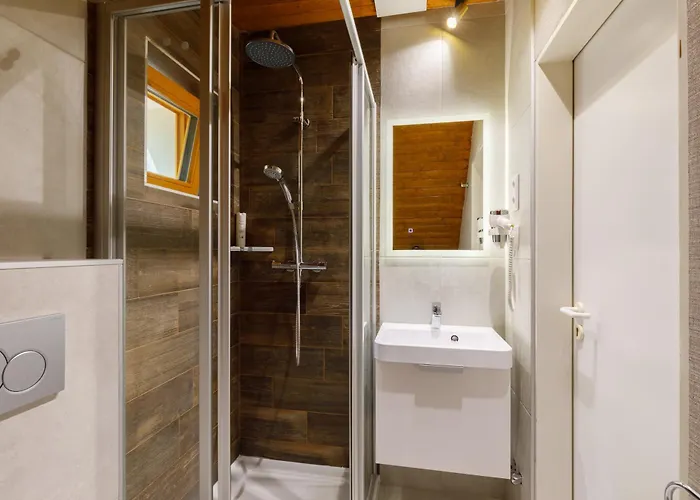 Lepke Apartmanhaz Es Etterem Tihany