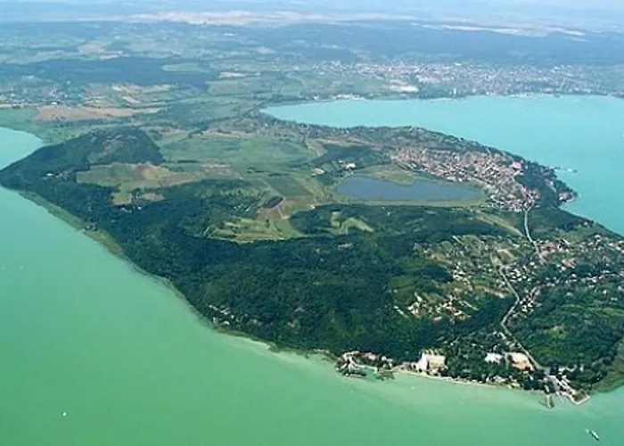 Lepke Apartmanhaz Es Etterem Gasthof 3*